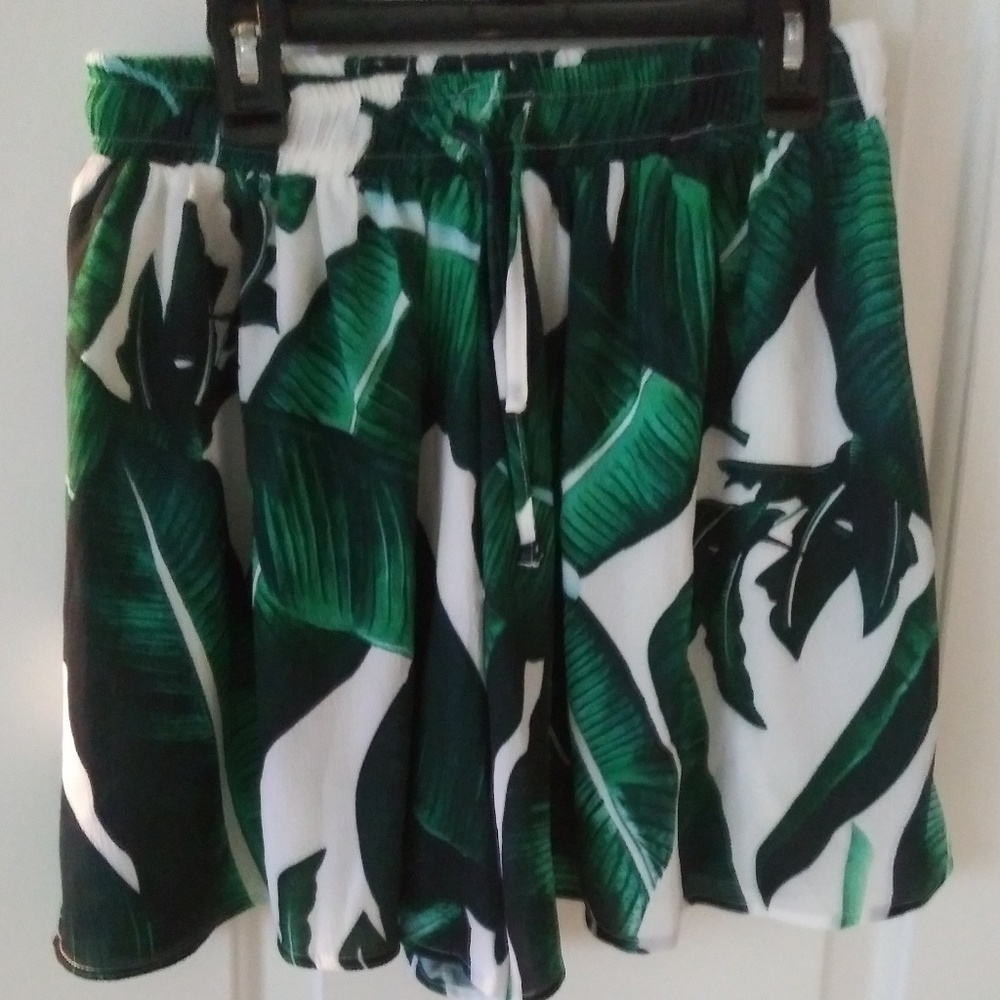 Short pants